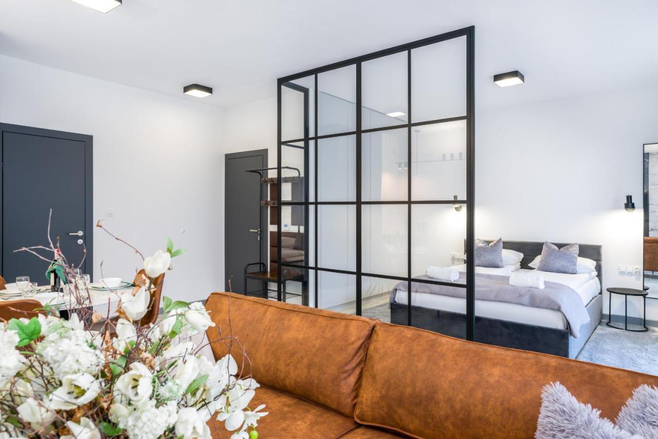 Apartments Poznan Chwaliszewo Residence With Free Garage By Noclegi Renters Eksteriør bilde